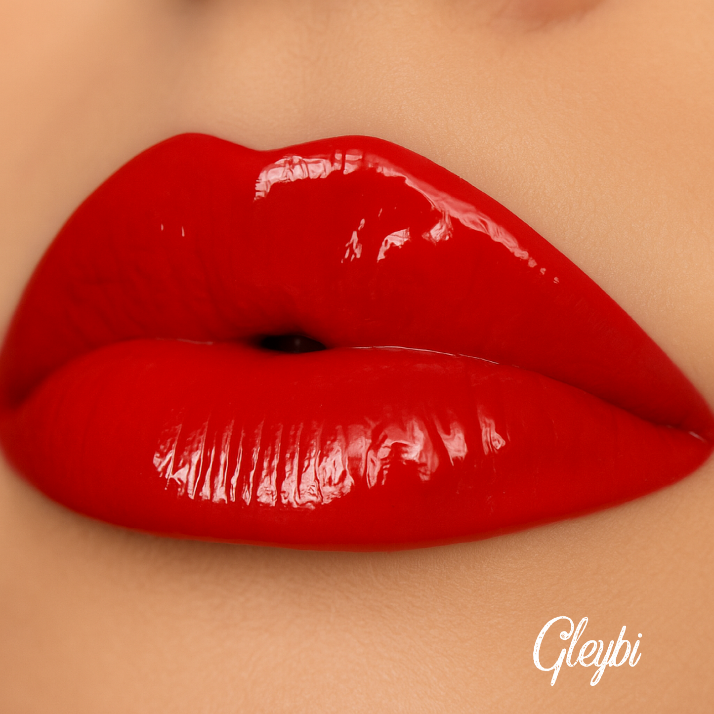 “Gleybi” Glossy Lip